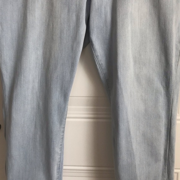 🔴 4/$15 Ava & Viv Women’s 24W Target Classic Light Wash Blue Denim Jeans in EUC - Picture 5 of 15